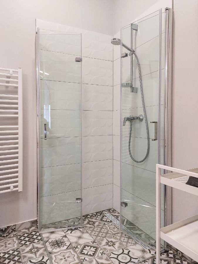 Linden Apartman 106 - Adults Only Mosonmagyaróvár المظهر الخارجي الصورة