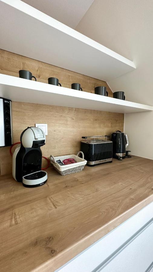 Linden Apartman 106 - Adults Only Mosonmagyaróvár المظهر الخارجي الصورة