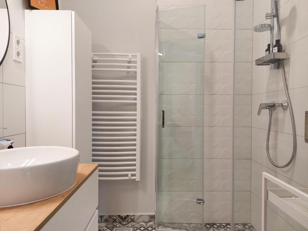 Linden Apartman 106 - Adults Only Mosonmagyaróvár المظهر الخارجي الصورة